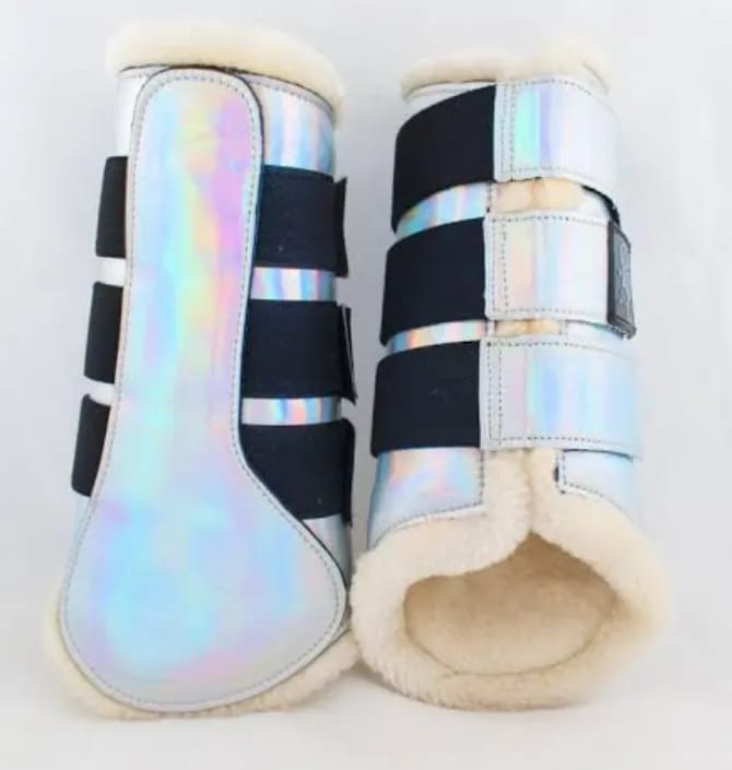 Holo Brushing boot